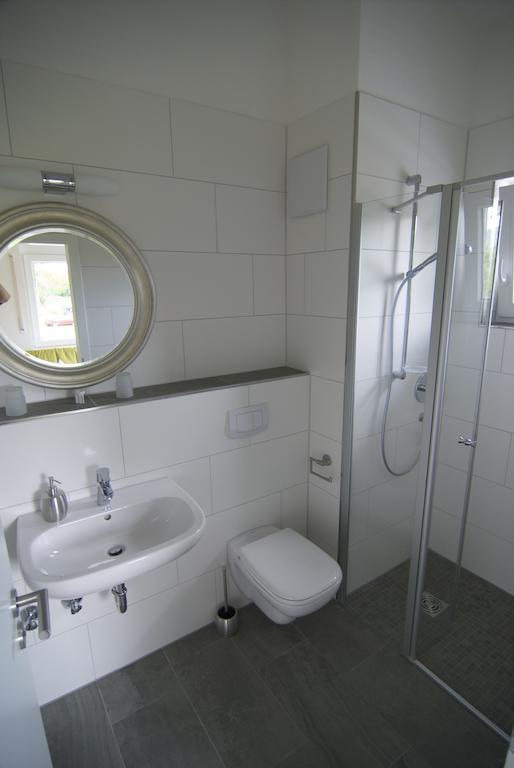 Busses Guesthouse Fribourg im Breisgau Chambre photo